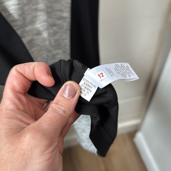 Athleta Black Heathered Gray Two Tone CityScape Ponte Knit Sheath Dress Large - Picture 9 of 9